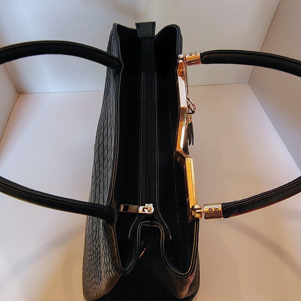 Crossi Black Gold Purse Handbag Crocodile Bag Zipper Tassle Pockets - Picture 9 of 13